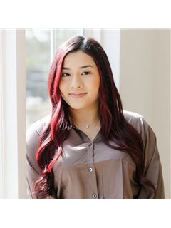 Zuri Cruz Dominguez - RE/MAX Signature