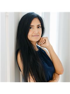 Litza Martinez - RE/MAX Signature