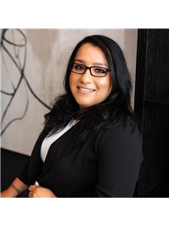 Rebecca Sandoval - RE/MAX Universal