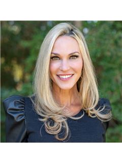 Amy E. Patton - RE/MAX Compass