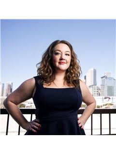 Rachel Jones - RE/MAX Signature