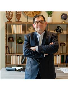 Broker/Owner - Matthew R. Guzman - RE/MAX Universal