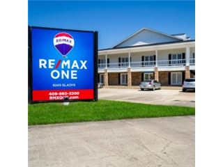 Office of RE/MAX ONE - Beaumont