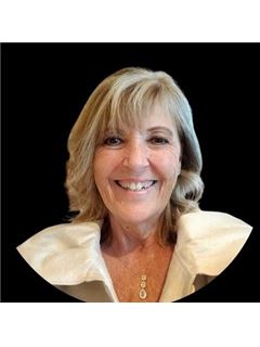 Cindy A. Bowen - RE/MAX Legends