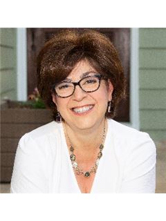 Armandina Goetz - RE/MAX Action