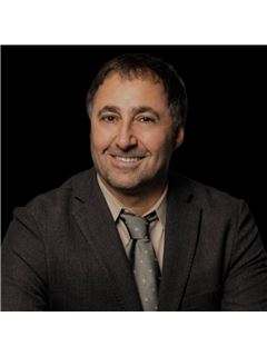 Jeff/Amjad Salhani - RE/MAX Legends