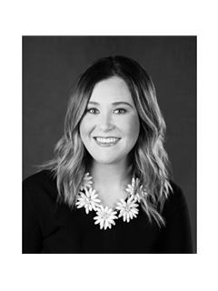 Jessica Lucas - RE/MAX 1st Choice