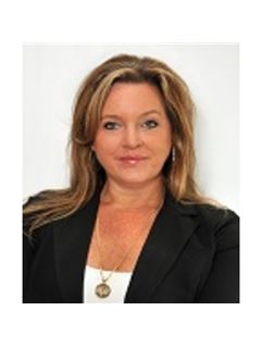 Kim Czaplicki - RE/MAX Plaza