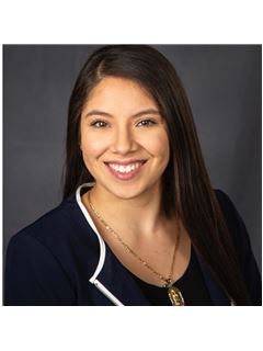 Nancy Muñoz - RE/MAX 1st Choice