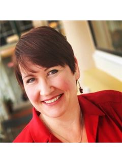 Evelyn Heirigs - RE/MAX 10