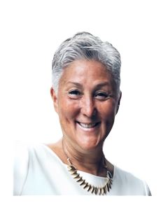 Bobbie Fisher - RE/MAX Premier