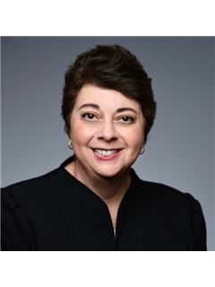 Joanna Seebeck - RE/MAX At Home