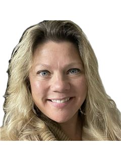 Teresa Vassos - RE/MAX Suburban