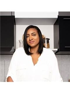 Lola Y. Jefferson - RE/MAX of Naperville