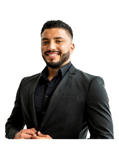 ISAAC SHATAT - RE/MAX Legends