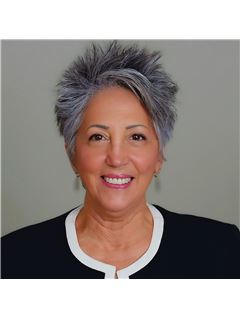 Catherine Kosinski - RE/MAX of Naperville