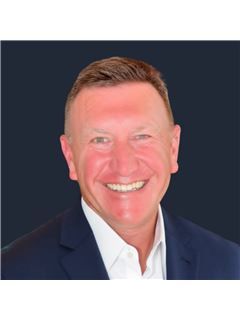 Bernie Cobb - RE/MAX of Naperville