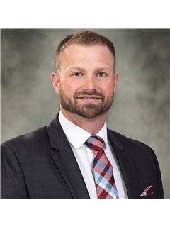 Indehaver - Myles Kukowski - RE/MAX Sauk Valley