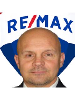 Scott Shepard - RE/MAX 10