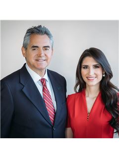 Melissa Luna - RE/MAX Legends