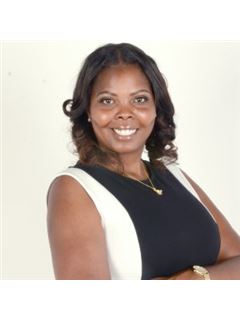 Latisha Henderson - RE/MAX 10