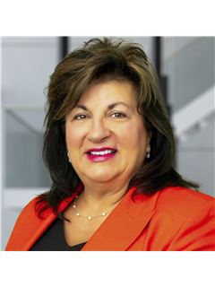 Joanne Bartelsen - RE/MAX 10 New Lenox