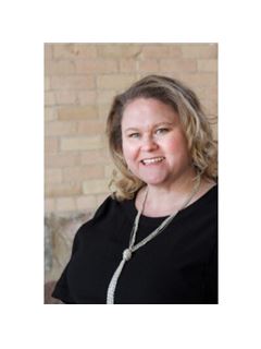 Nicole Nagy - RE/MAX TOGETHER