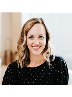 Kelly J. Leipprandt - RE/MAX Bayshore