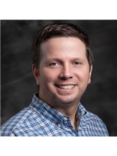 Broker/Owner - Ryan Michael Eashoo - RE/MAX EDGE