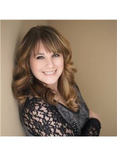 Tina Thibault - RE/MAX NorthStar Realty