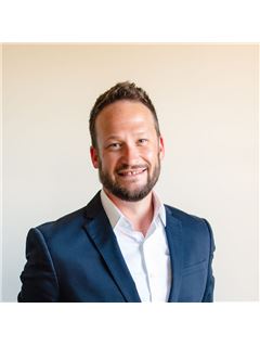 Broker/Owner - AJ Crownover - RE/MAX Mid-Michigan