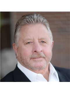 Broker/Owner - Patrick L. Feldpausch - RE/MAX Real Estate Professionals