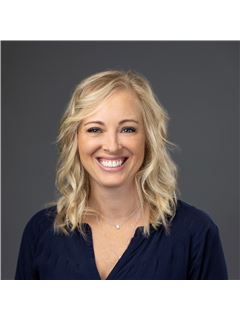 Jamie Bates - RE/MAX Real Estate Professionals