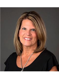 Christie Root - RE/MAX of Midland