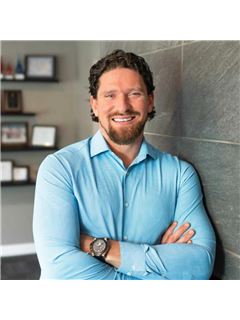 Broker/Owner - Joe McNally - RE/MAX TOGETHER
