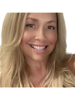 Rosita Isales - RE/MAX Select