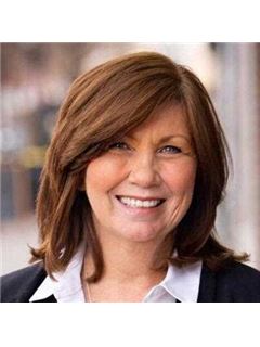 Maureen Sindt - RE/MAX Homeland Realtors