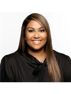 Natasha Doshi - RE/MAX 1st Advantage - The Robert Dekanski Team