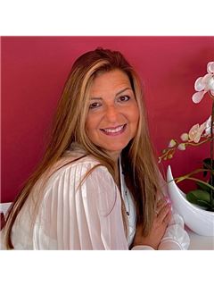 Jeanine Sallemi - RE/MAX Select