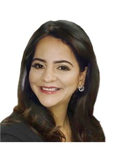 Aline Carabajo Vasconez - RE/MAX First Realty II