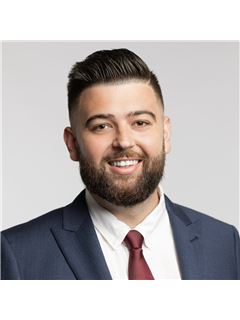 Patryk Krajewski - RE/MAX 1st Advantage - The Robert Dekanski Team