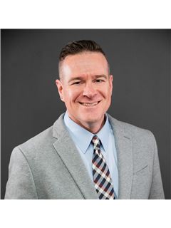 Christopher J Klingaman - RE/MAX First Realty II