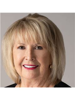 Elanne A. Carr - RE/MAX At Barnegat Bay