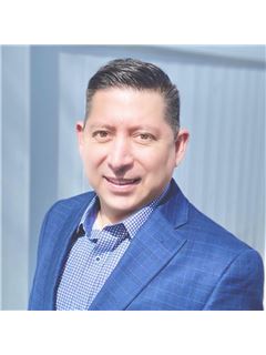 Ricardo Villarreal - RE/MAX Select