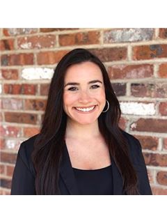 Associate - Kaitlyn Carlucci - RE/MAX Select