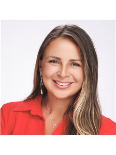 Melissa Mondadori - RE/MAX New Millennium Group