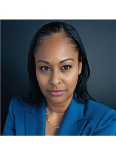 Jessica Vazquez - RE/MAX First Realty II