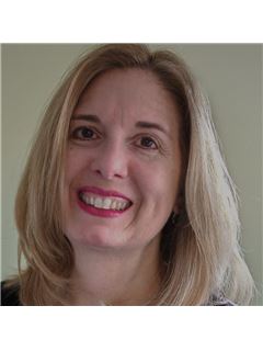 Lisa Gibbons - RE/MAX House Values