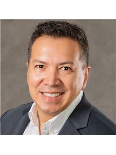 Carlos Bolivar - RE/MAX In Action