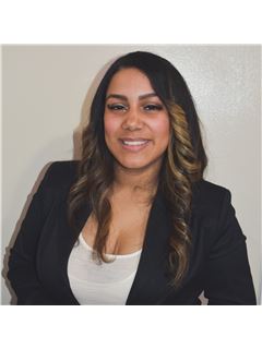 Angelina Noboa - RE/MAX Hometowne Realty